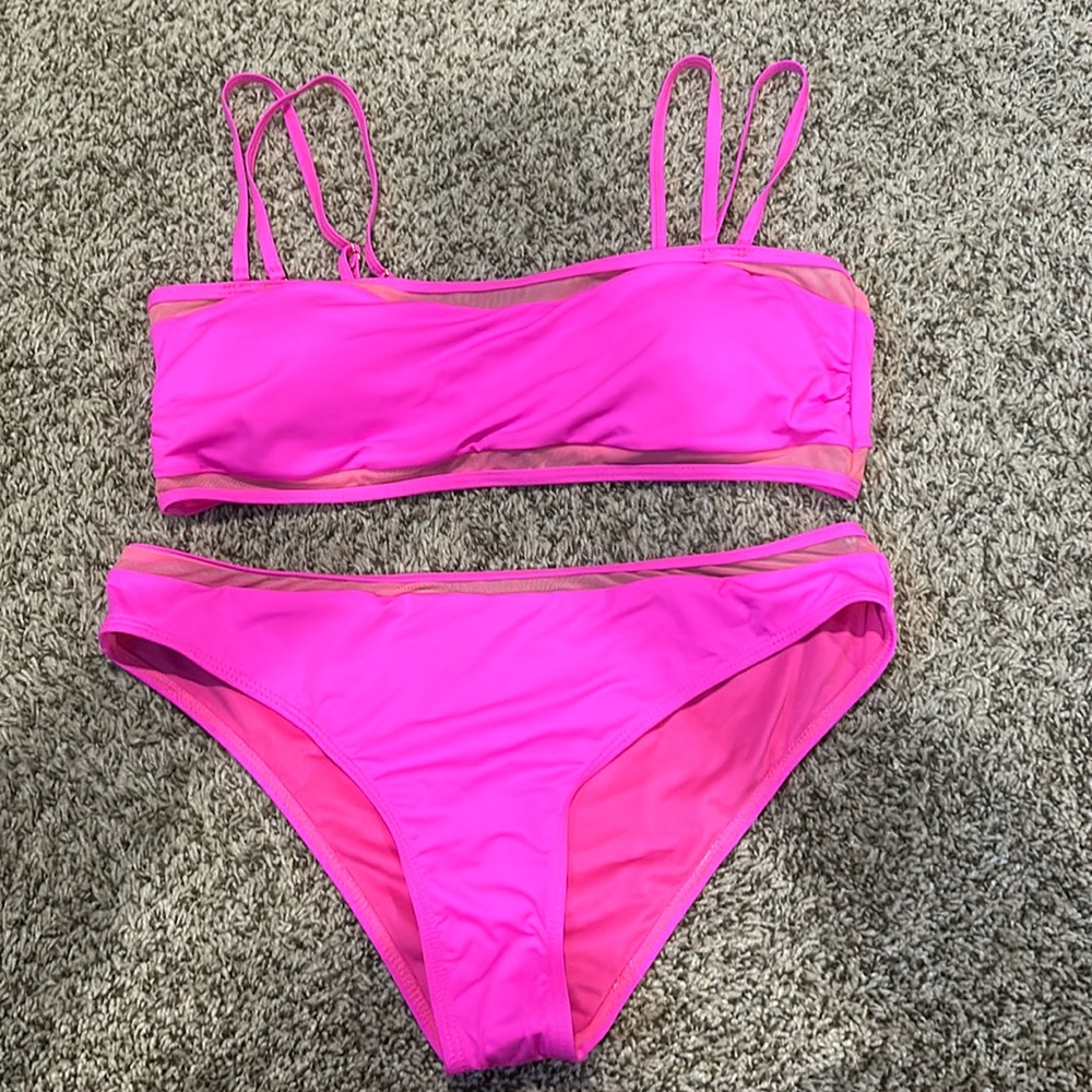 Hot pink 2 piece with detachable straps